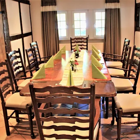 Weinhaus Moehle 3* 바트왼하우젠