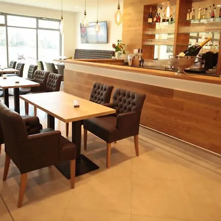 Hotel Weinhaus Moehle 3*