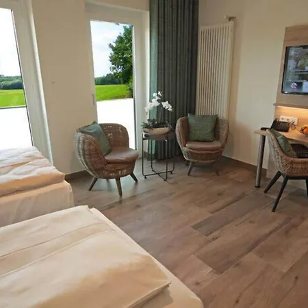Weinhaus Moehle 3* 바트왼하우젠