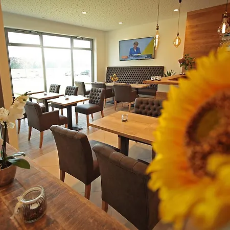 Weinhaus Moehle 3* Бад-Эйнхаузен