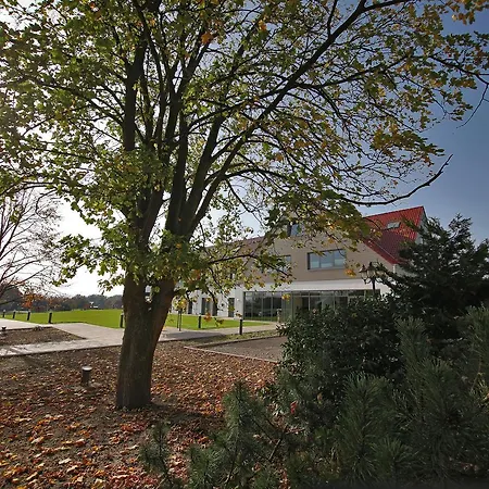 Отель Weinhaus Moehle Бад-Эйнхаузен