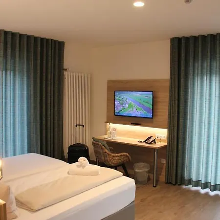 Otel Weinhaus Moehle 3*